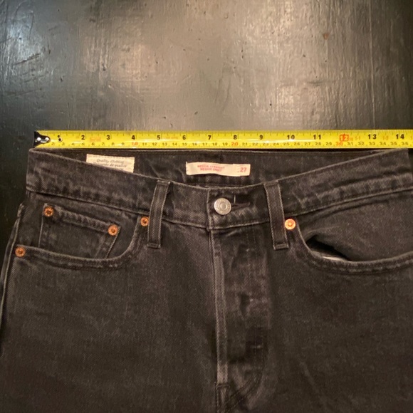 Black Levi Jeans - Wedgie  Strait- Size 27 - Picture 4 of 8